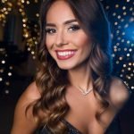 Tech-Savvy Outdoor Escort in Toronto