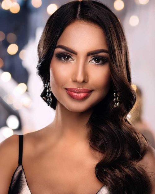 Literary-Inspired Toronto Escort