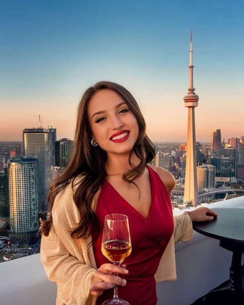 Toronto Escorts Kiara Evans