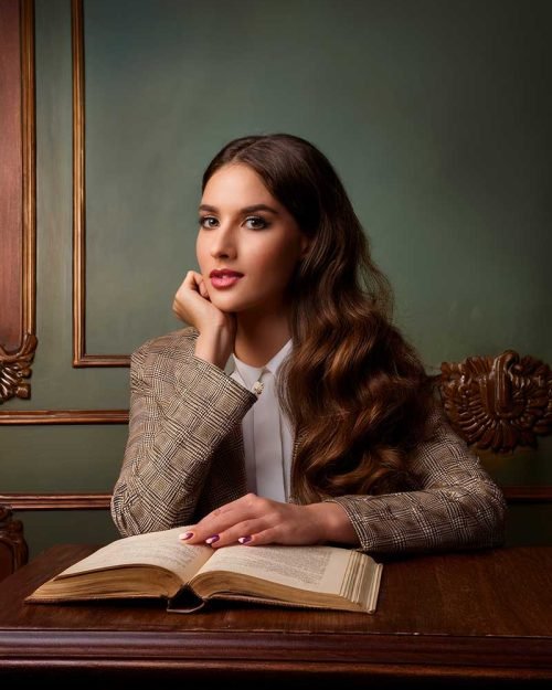 Nature & Pet-Loving Escort in Toronto – Zaria Knight