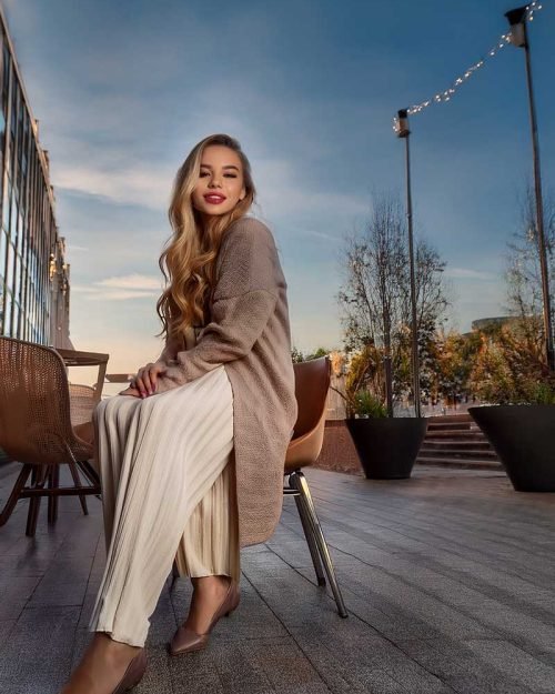 Artistic Dancer Escort in Toronto – Raven Marchand