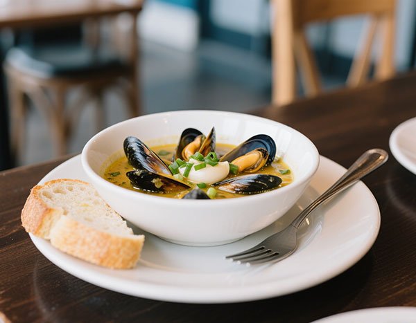 mussels in garlic butter