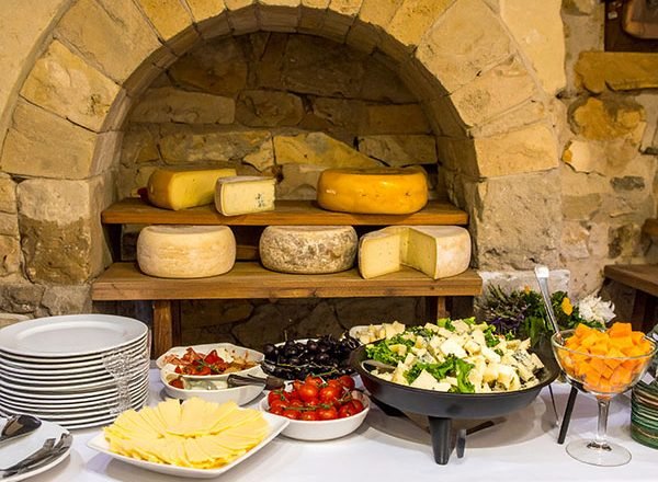 High-End Buffet Restaurants